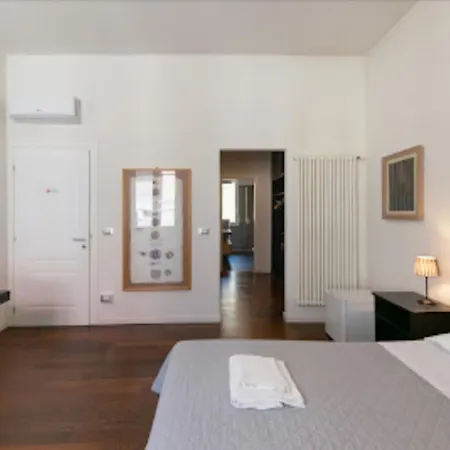 Parigi 3* Болонья